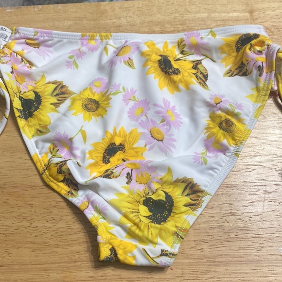 Floral High Waist Bikini Swimsuit Bottom Juniors - Picture 6 of 6